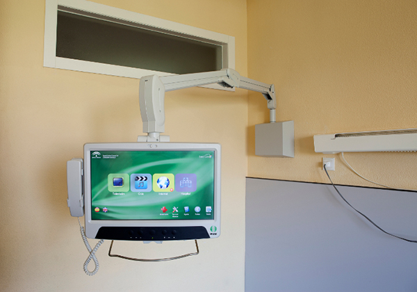 Monitor multimedia