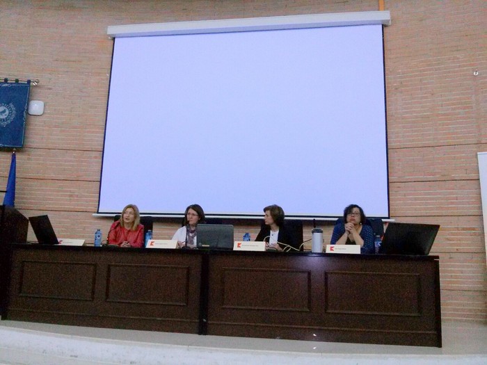 Carmen Agüera participa en la mesa redonda sobre violencia de género en las Jornadas de Comunicación y Divulgación en Salud