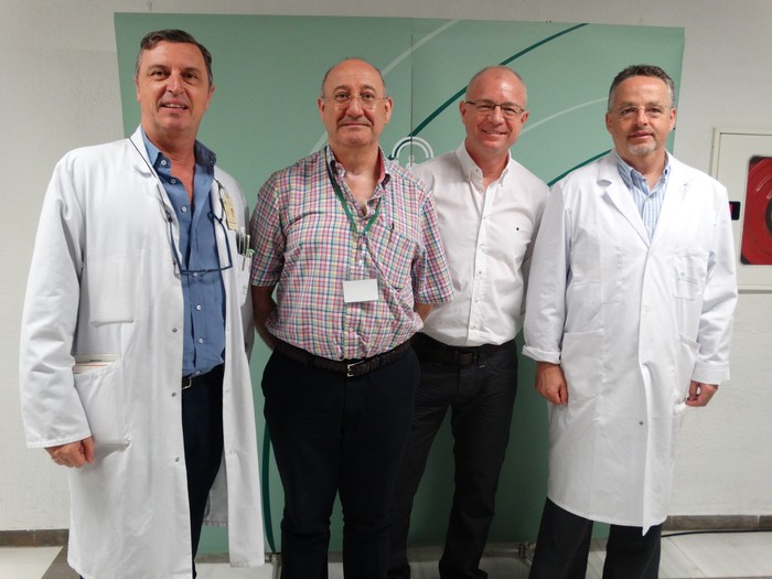 El hospital y los centros de salud de la Costa del Sol reeditan una guía de tratamiento para los principales procesos infecciosos realizada de forma conjunta