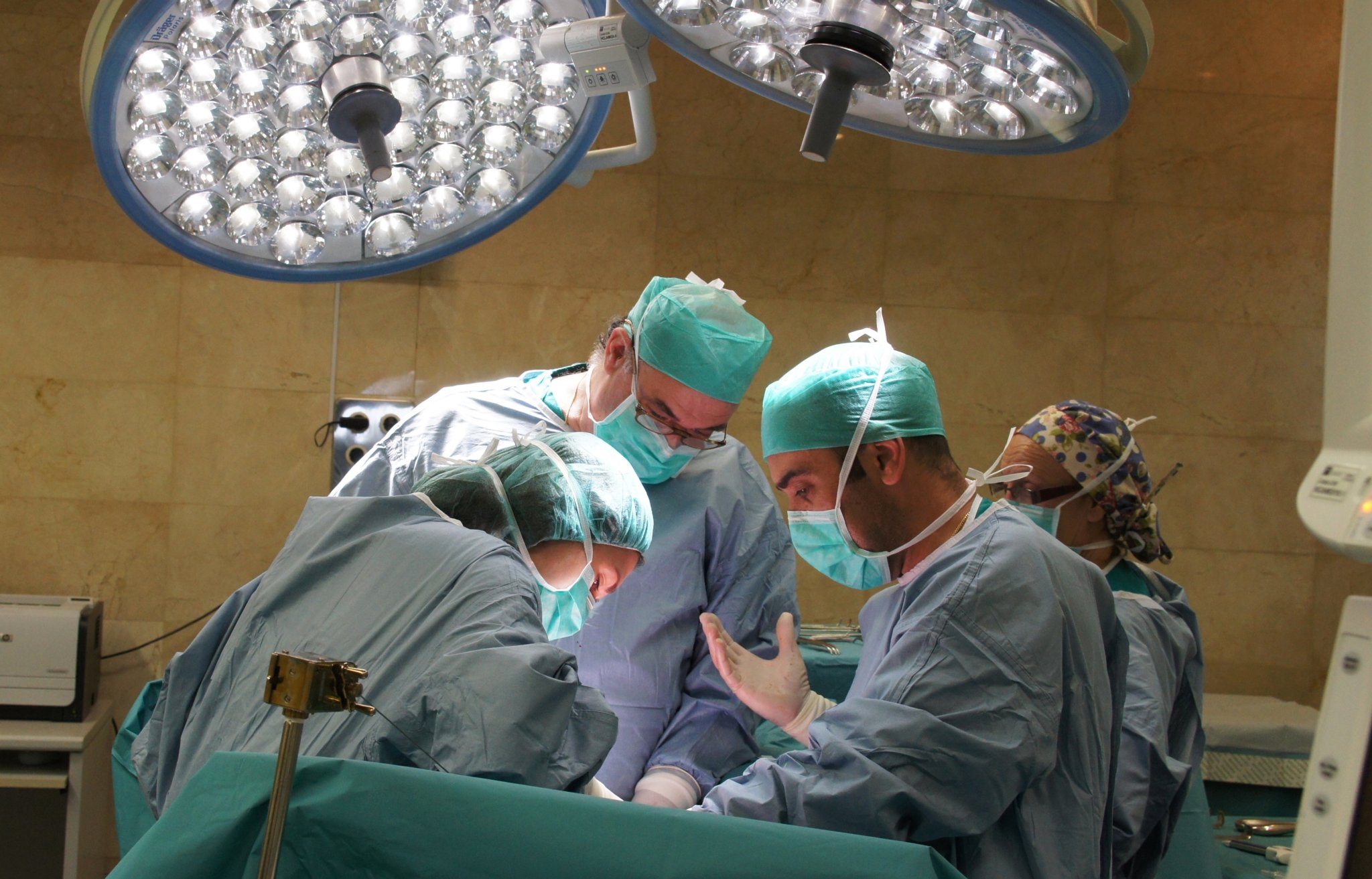 La Agencia Sanitaria Costa del Sol realiza 2462 intervenciones quirúrgicas en julio y agosto, 158 más que el verano anterior