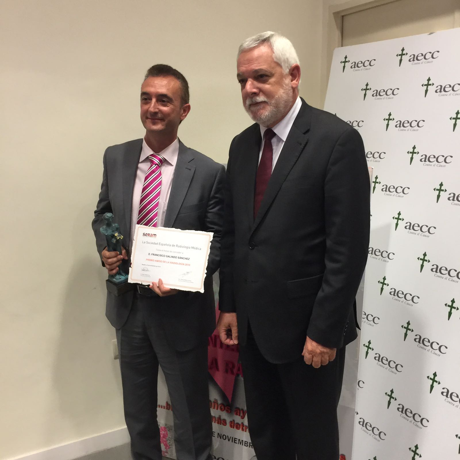 Francisco Galindo, responsable de Selección, Formación y Desarrollo de la Agencia Sanitaria Costa del Sol recibe el premio ‘Amigo de la Radiología’ de la Sociedad Española de Radiología Médica (SERAM)