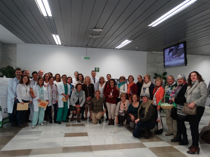 El Hospital Costa del Sol clausura la exposición itinerante de fotografías ‘10 años de miradas’ que organiza la Asociación Española contra el Cáncer