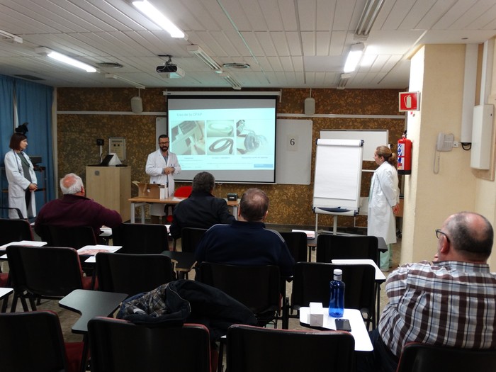 El Hospital Costa del Sol celebra junto a VitalAire el taller ‘Respira más’ para ayudar a pacientes con apnea de sueño