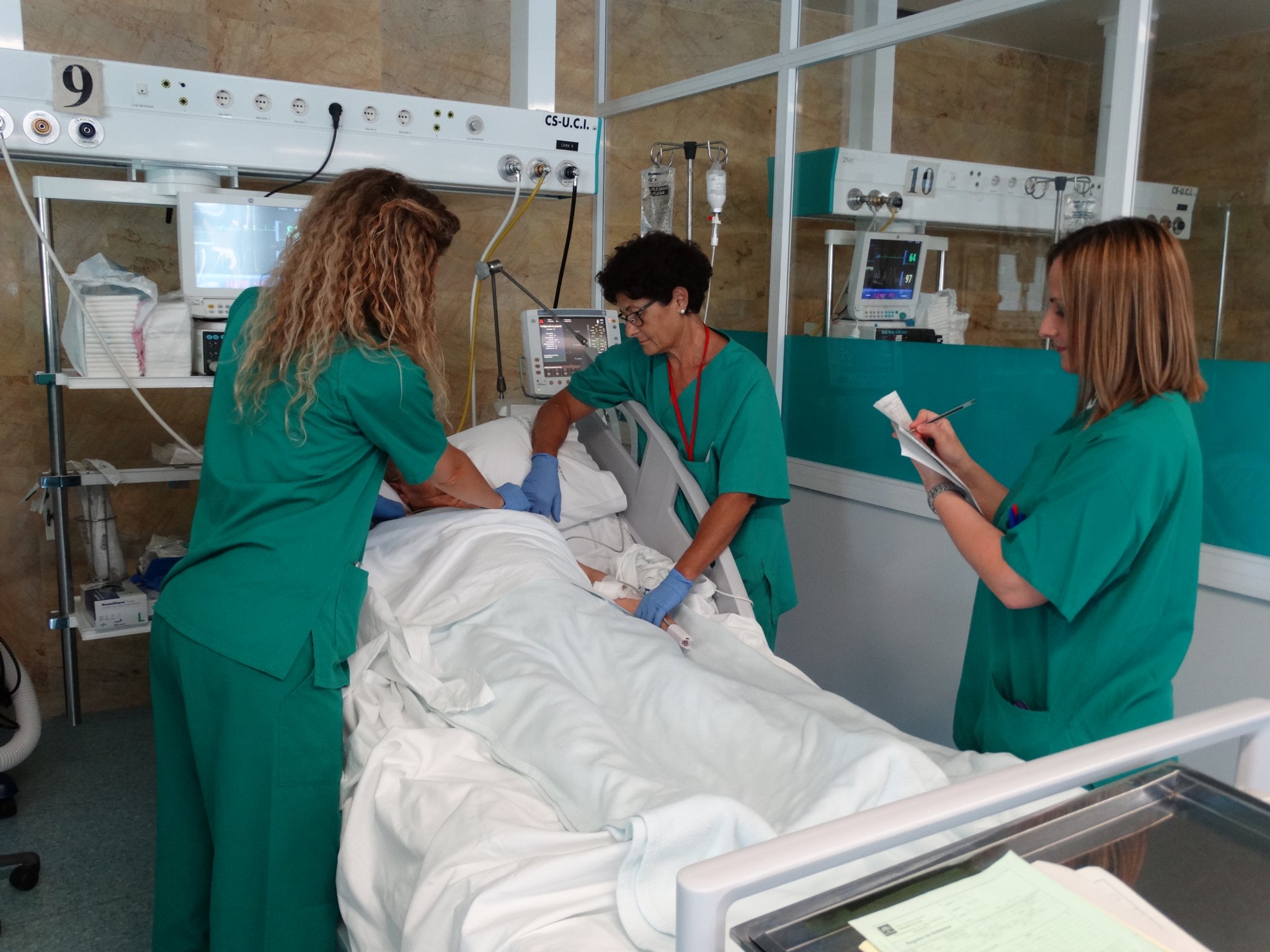 La Agencia Sanitaria Costa del Sol realiza 2.698 intervenciones quirúrgicas en julio y agosto, 236 más que el verano anterior