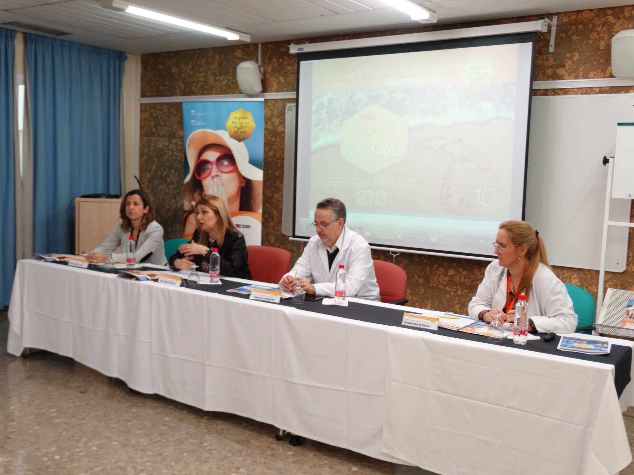 La Campaña 'Disfruta del sol sin dejarte la piel' propone convertir nuestro litoral en ‘Playas Soludables’