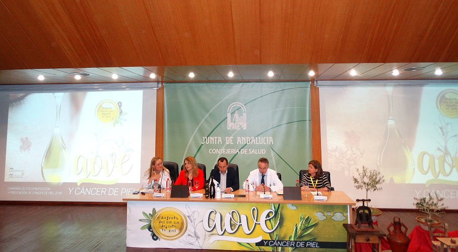 La Campaña ‘Disfruta del sol sin dejarte la piel’ organiza una jornada que muestra los valores del aceite de oliva virgen extra en el cuidado de la salud y de la piel