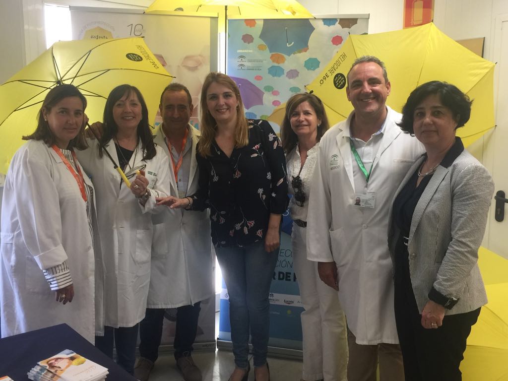 Los centros de salud del Distrito Costa del Sol acogen esta semana unas jornadas de prevención del melanoma en el marco de la Campaña de Fotoprotección 2018