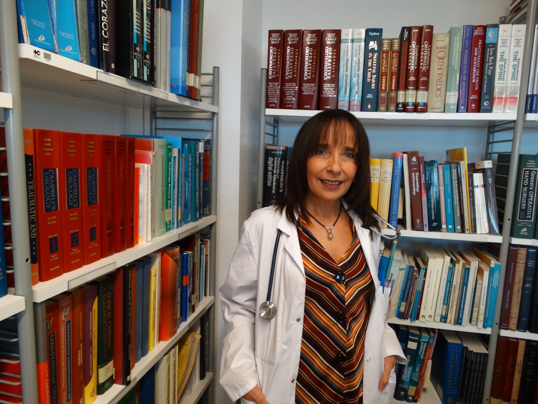 La responsable de unidad de Medicina Interna del Hospital Costa del Sol, María Dolores Martín Escalante, ha sido nombrada presidenta de la Sociedad Andaluza de esta especialidad