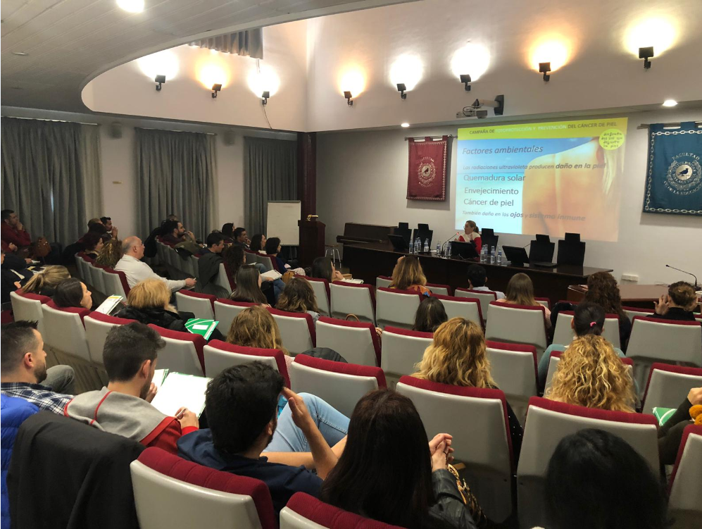 Profesores de la provincia participan en una jornada de fotoprotección en la que adquieren conocimientos, metodología y recursos para trasladar la fotoeducación a las aulas