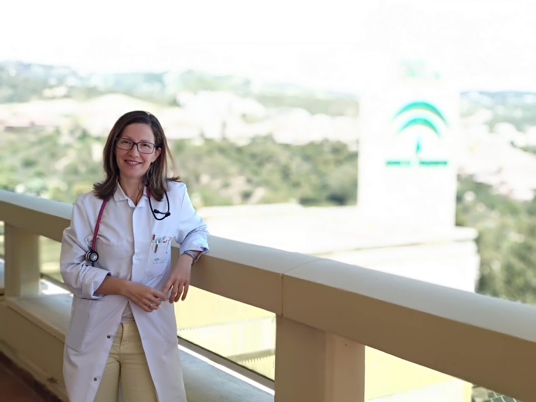 Una oncóloga del Hospital Costa del Sol participa junto con investigadores del Cima y de la Clínica Universidad de Navarra en un nuevo abordaje terapéutico del cáncer más eficaz y menos tóxico