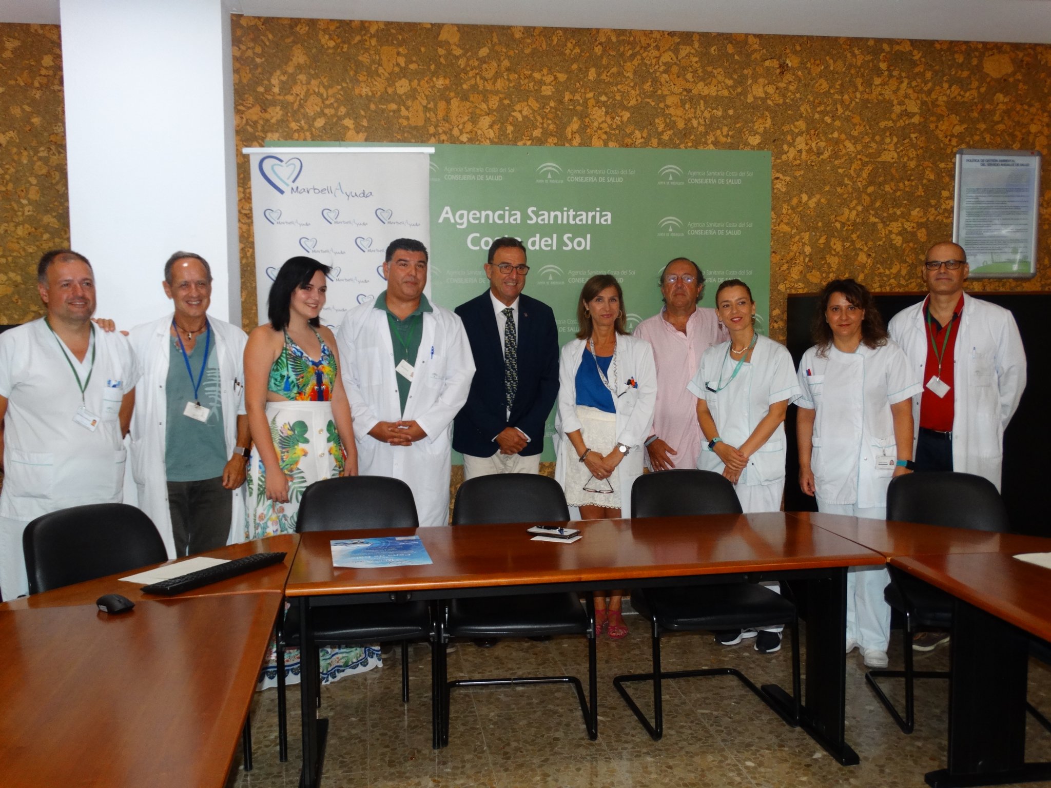 El Hospital Costa del Sol acoge la presentación de la II gala solidaria de la Asociación MarbellAyuda a beneficio del programa de decoración y adecuación de espacios para los niños en su ingreso