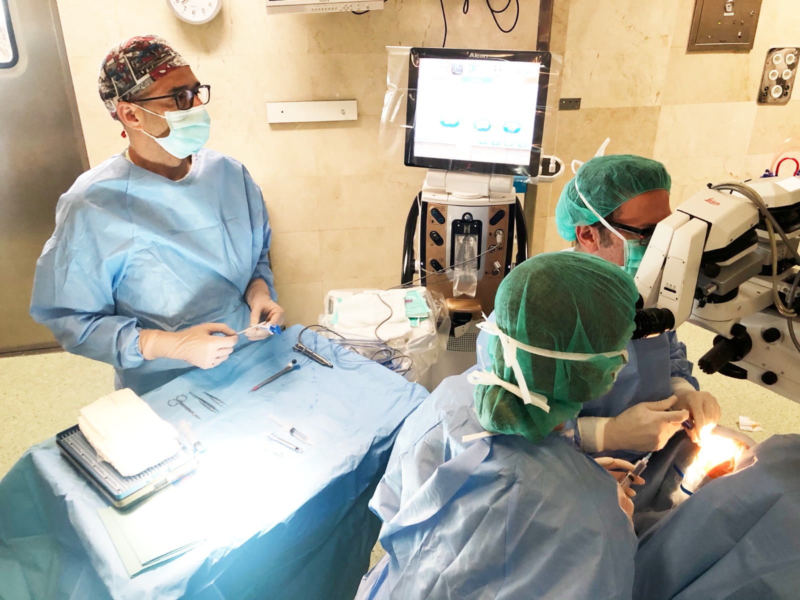 El área de Oftalmología del Hospital Costa del Sol realiza una campaña para informar y concienciar de la importancia del glaucoma