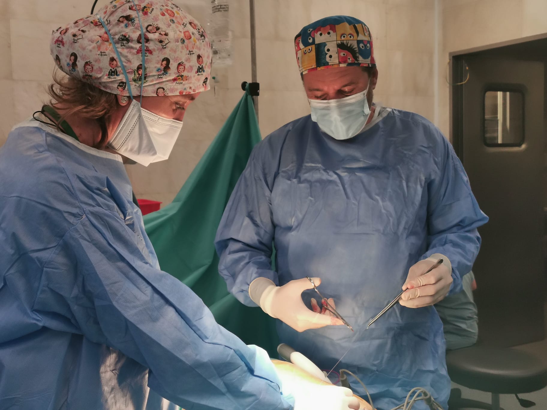 El Hospital Costa del Sol extiende la técnica del ganglio centinela para la detección de cánceres ginecológicos y la prevención del linfedema