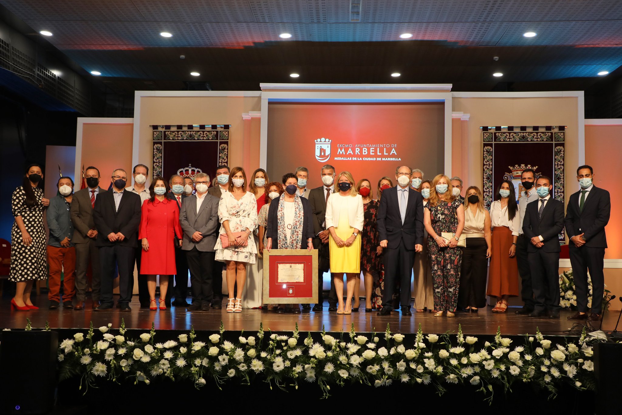 El Hospital Costa del Sol recibe la Medalla de la Ciudad de Marbella por su “entrega, profesionalidad y dedicación” en la gestión de la pandemia