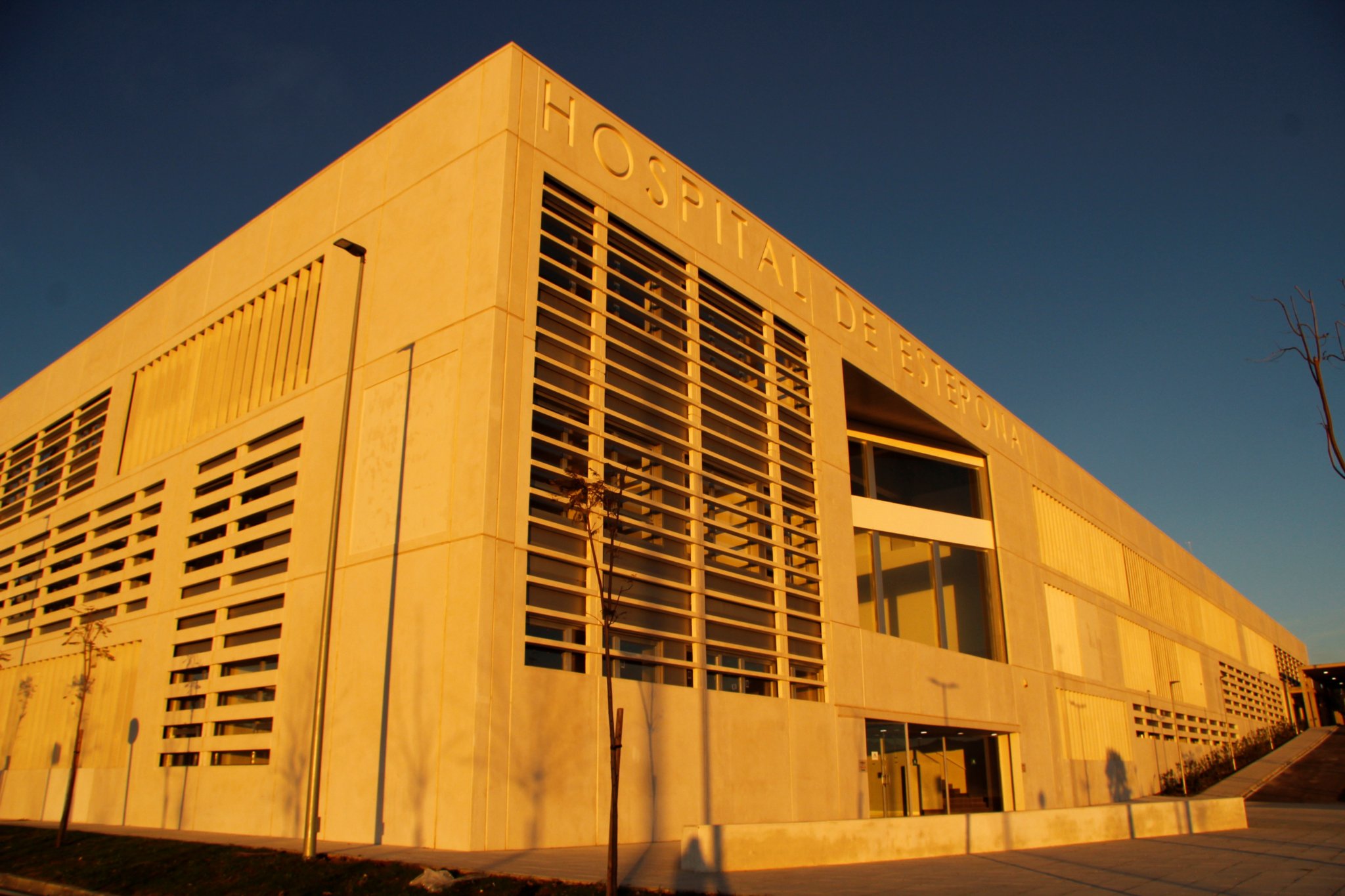 El Hospital de Alta Resolución de Estepona ha realizado 8.794 consultas y pruebas en tres meses