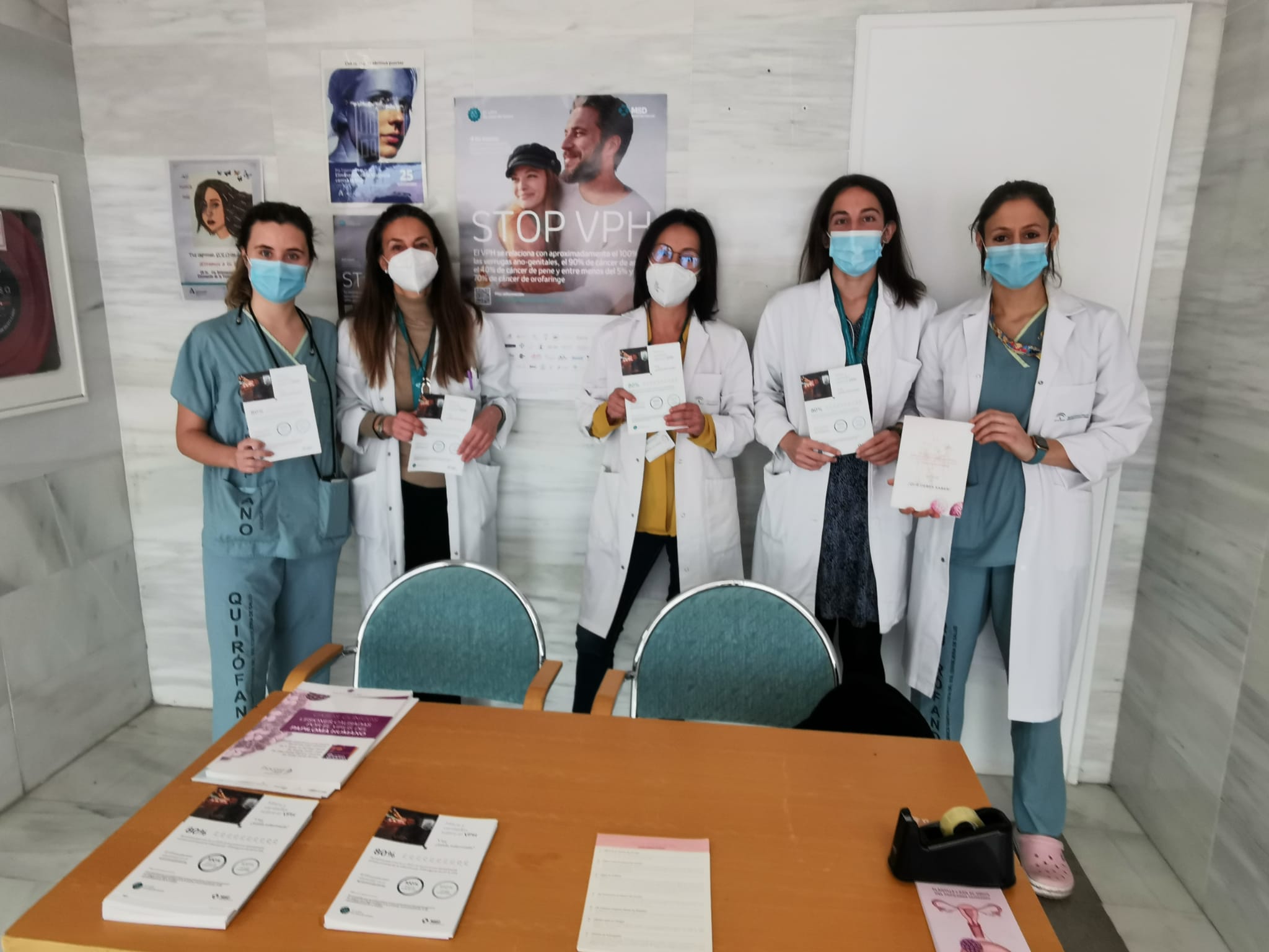 El Hospital Costa del Sol realiza una campaña para contribuir a concienciar sobre la importancia de la infección de transmisión sexual por el virus del papiloma humano