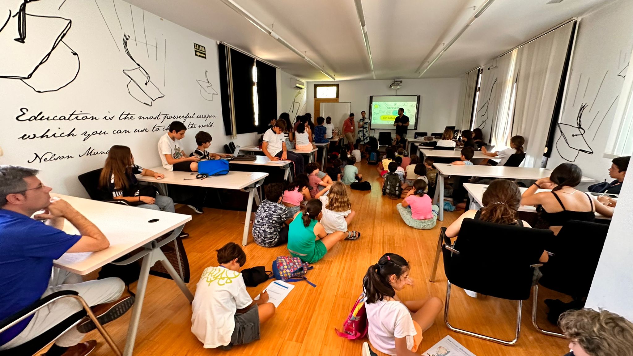 El Hospital Universitario Costa del Sol y la Asociación de Altas Capacidades de Marbella, San Pedro y Estepona se unen para fomentar vocaciones científicas en niños y adolescentes