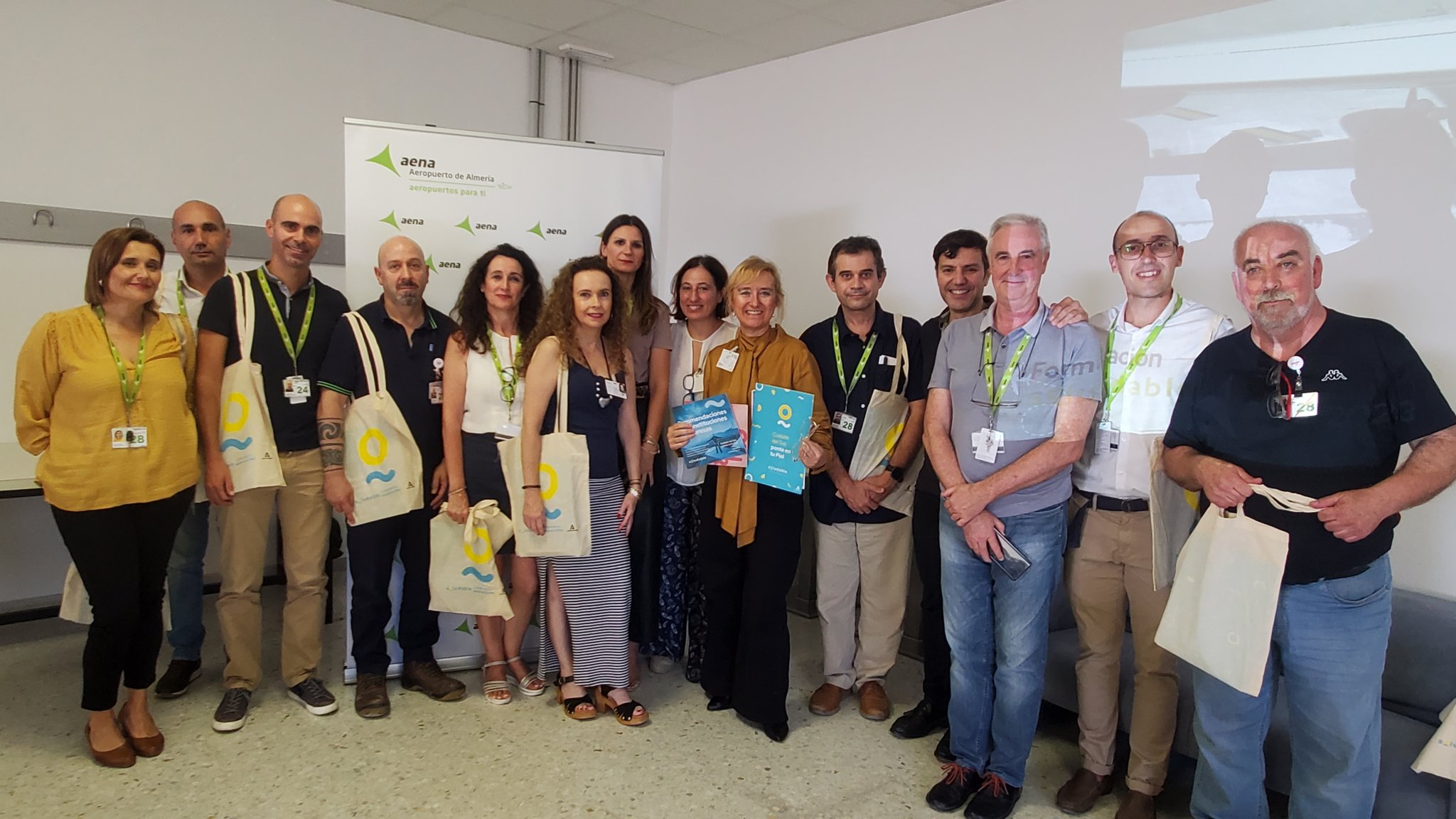 El Proyecto Soludable celebra una Jornada de Sensibilización sobre el cáncer de piel dirigida a trabajadores de AENA en Almería
