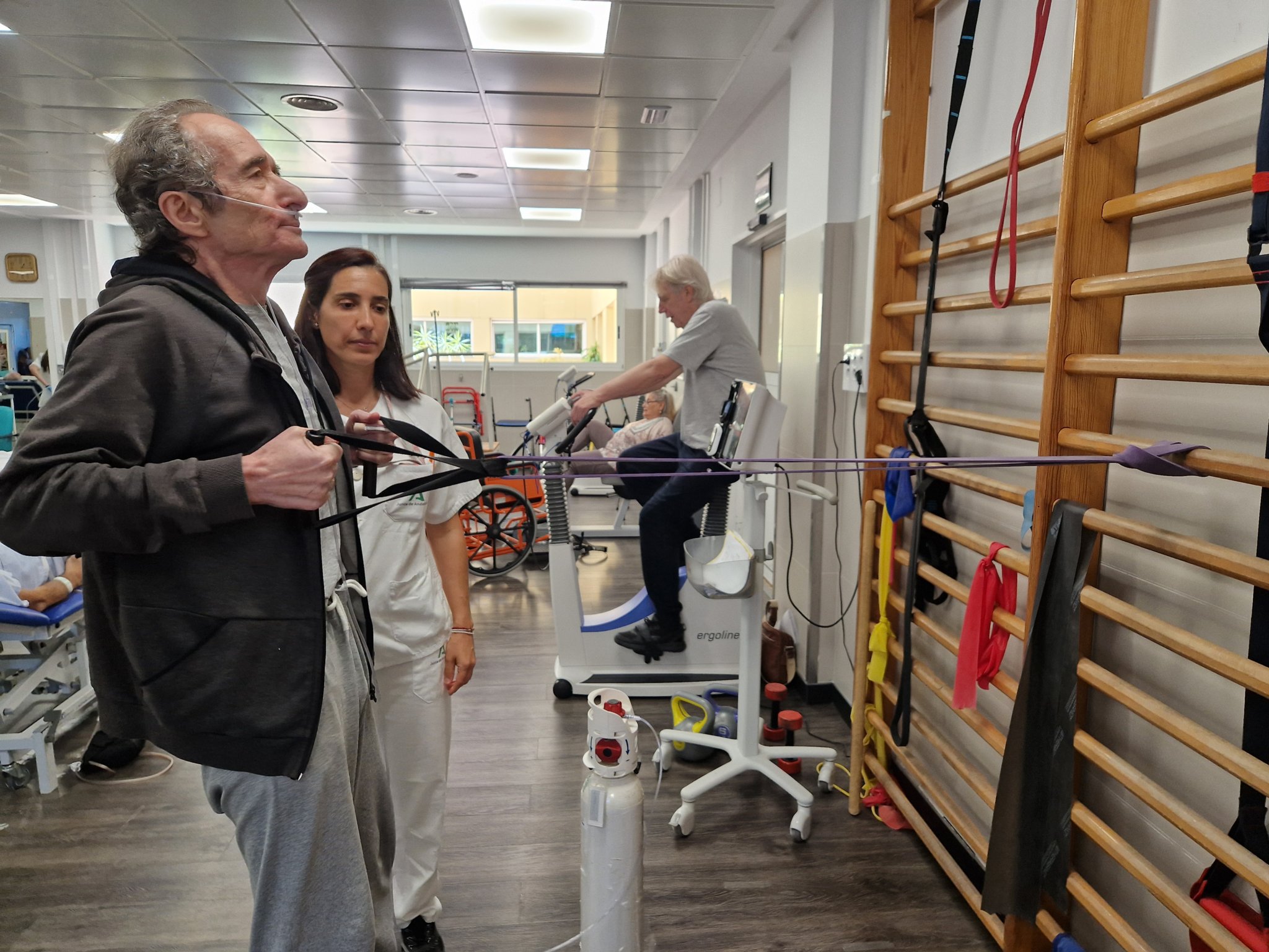 El Hospital Universitario Costa del Sol cuenta con un Programa de Rehabilitación Respiratoria para pacientes con EPOC