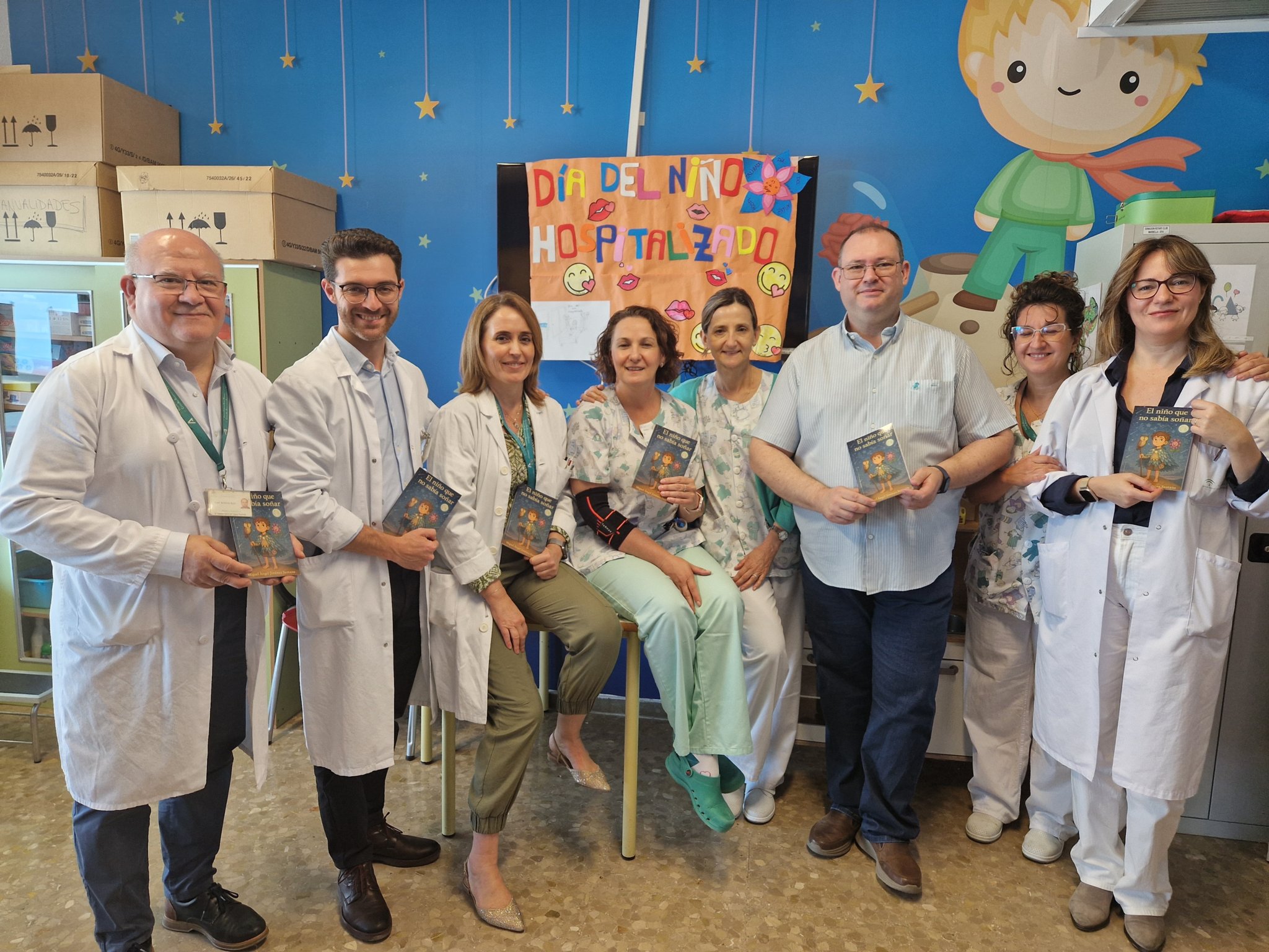 El Hospital Universitario Costa del Sol rinde homenaje a menores ingresados y sus profesionales en el Día del Niño Hospitalizado