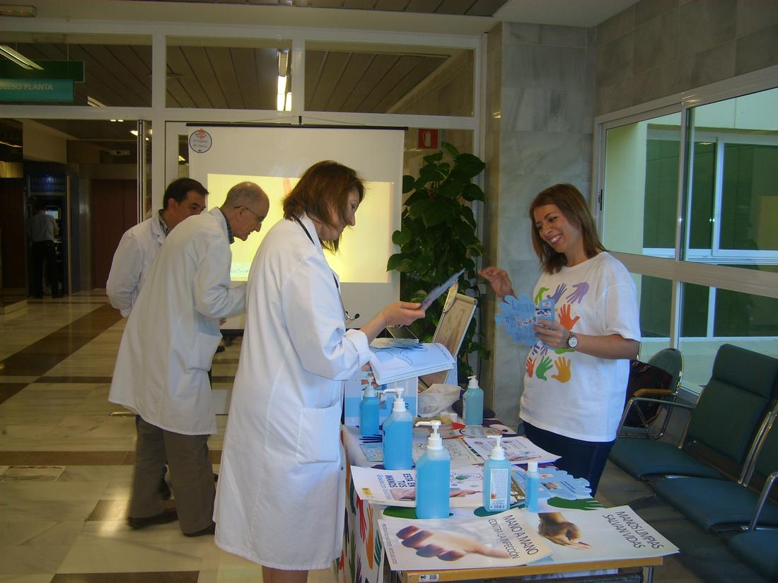 La Agencia Sanitaria Costa del Sol realiza una campaña divulgativa con motivo del Día Mundial de la Higiene de Manos