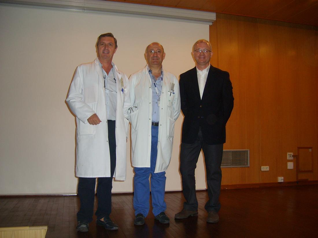 El área sanitaria Costa del Sol presenta una guía pionera de tratamiento para los principales procesos infecciosos realizada de forma conjunta por el hospital y atención primaria